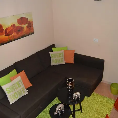 Residencial Primavera Apartment *